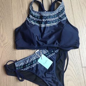 NWT🎀 CUPSHE High-Neck Bikini